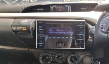 REVO PRE 2019 2.4E AT DOUBLE CAB SILVER  7008 full