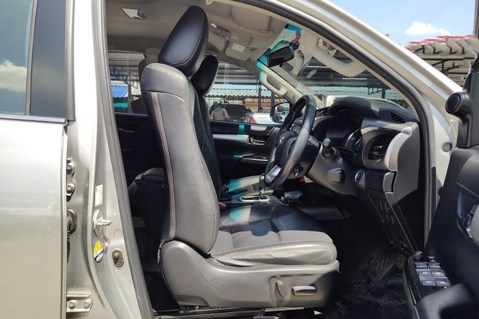 REVO 4WD 2020 2.8 HIGHT AT DOUBLE CAB SILVER  6022 full