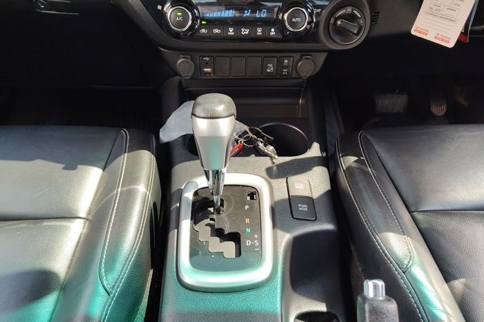 REVO 4WD 2020 2.8 HIGHT AT DOUBLE CAB SILVER  6022 full