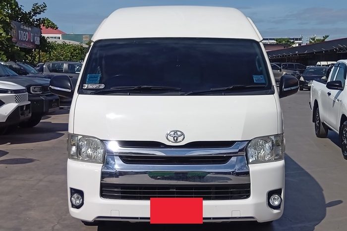 TOYOTA 2WD 2019 3.0 MT COMMUTER WHITE 3454 full