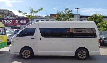 TOYOTA 2WD 2019 3.0 MT COMMUTER WHITE 3454 full