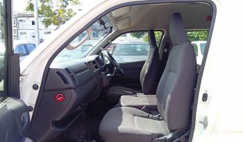 TOYOTA 2WD 2019 2.7 MT COMMUTER WHITE  857 full