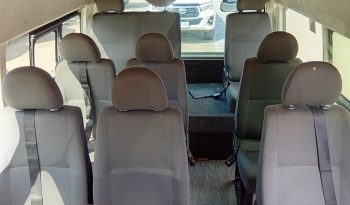 TOYOTA 2WD 2019 2.7 MT COMMUTER WHITE  857 full