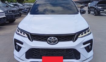 TOYOTA 4WD 2017 2.8V AT FORTUNER WHITE  1153 full