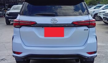 TOYOTA 4WD 2017 2.8V AT FORTUNER WHITE  1153 full