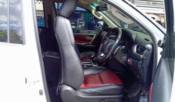 TOYOTA 4WD 2017 2.8V AT FORTUNER WHITE  1153 full