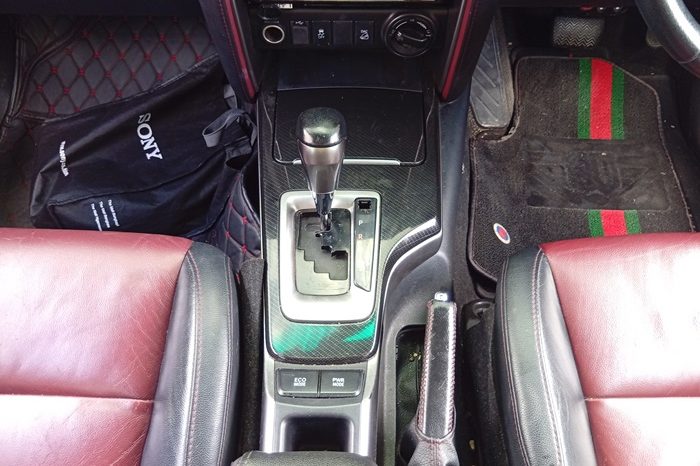TOYOTA 4WD 2017 2.8V AT FORTUNER WHITE  1153 full