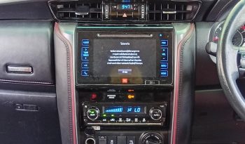TOYOTA 4WD 2017 2.8V AT FORTUNER WHITE  1153 full