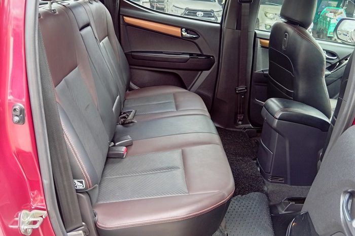 ISUZU 4WD 2019 3.0 AT DOUBLE CAB RED  3598 full