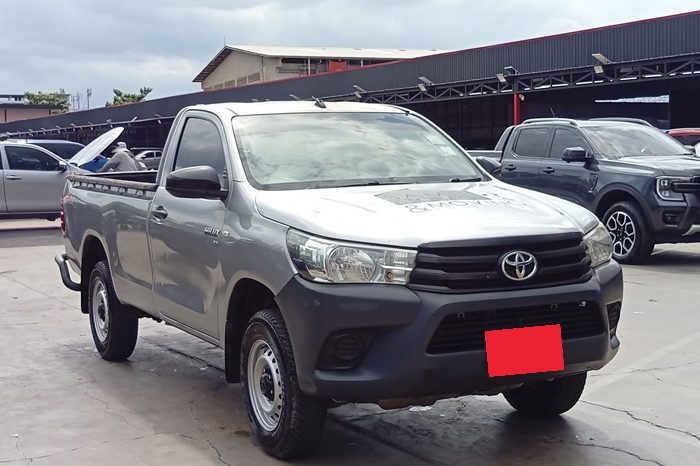REVO 4WD 2017 2.8J MT STANDARD SILVER  9965 full