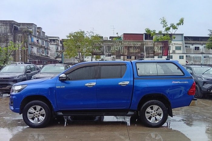 REVO PRE 2017 2.4J MT DOUBLE CAB BLUE  9838 full