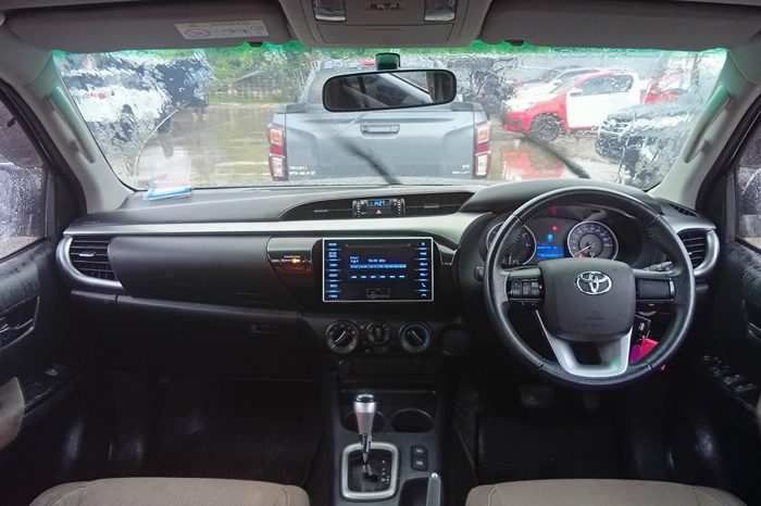 REVO PRE 2017 2.4E AT DOUBLE CAB DARK GREY  6709 full