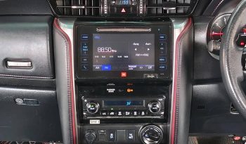 TOYOTA 4WD 2017 2.8V AT FORTUNER WHITE  1153 full