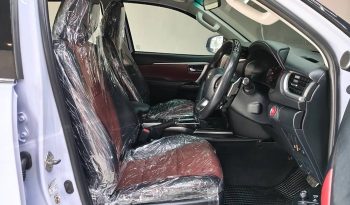 TOYOTA 4WD 2017 2.8V AT FORTUNER WHITE  1153 full