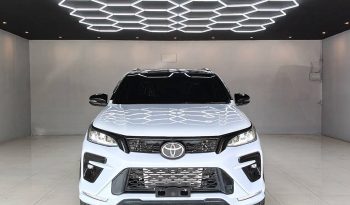 TOYOTA 4WD 2017 2.8V AT FORTUNER WHITE  1153 full