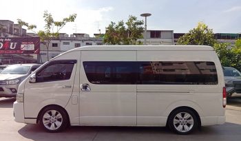 TOYOTA 2WD 2017 3.0 MT COMMUTER WHITE 1190 full