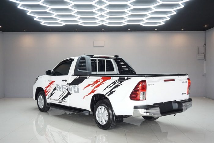 REVO 2WD 2018 2.4J MT STANDARD WHITE  1784 full