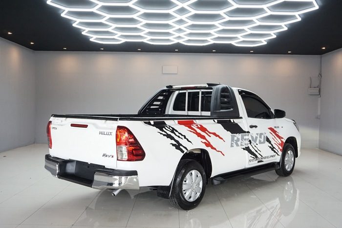 REVO 2WD 2018 2.4J MT STANDARD WHITE  1784 full