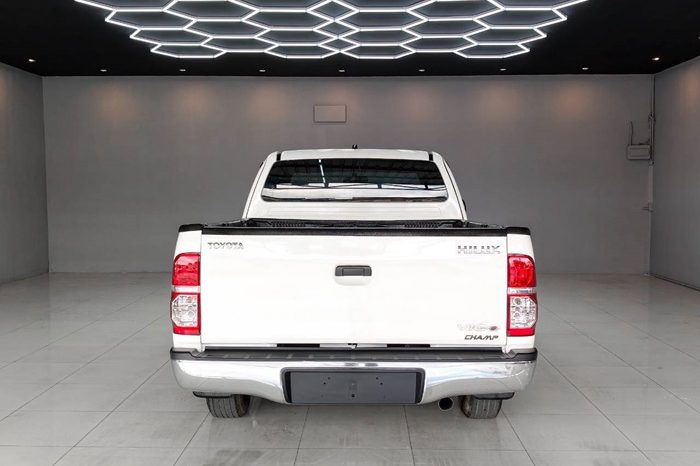 VIGO 2WD 205 2.5J MT SMART CAB WHITE  2197 full