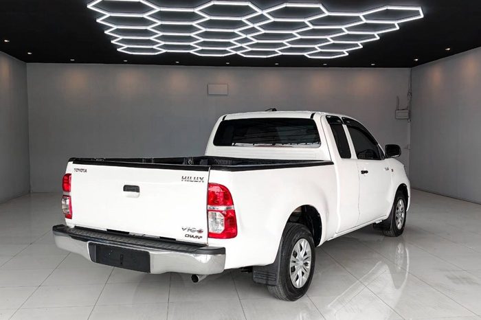 VIGO 2WD 205 2.5J MT SMART CAB WHITE  2197 full