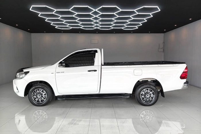 REVO 2WD 2019 2.4J MT STANDARD WHITE  2798 full