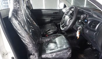 REVO 2WD 2019 2.4J MT STANDARD WHITE  3501 full
