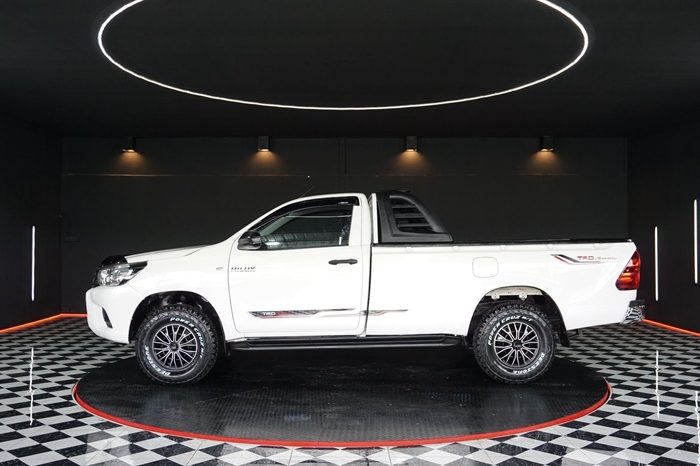 REVO 2WD 2019 2.4J MT STANDARD WHITE  3501 full