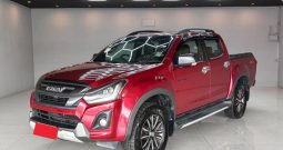 ISUZU 4WD 2019 3.0 AT DOUBLE CAB RED  3598