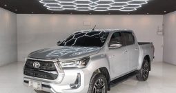REVO 4WD 2021 2.8 HIGHT AT DOUBLE CAB SILVER  3764