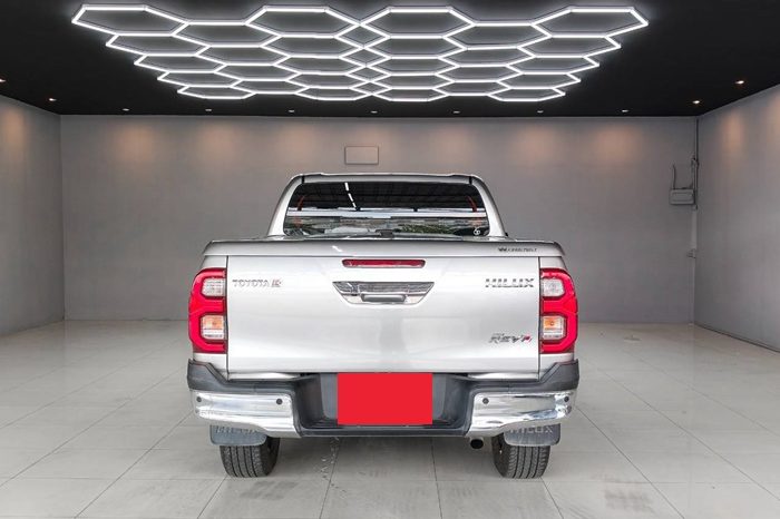 REVO 4WD 2022 2.8 HIGHT AT DOUBLE CAB SILVER  3804 full