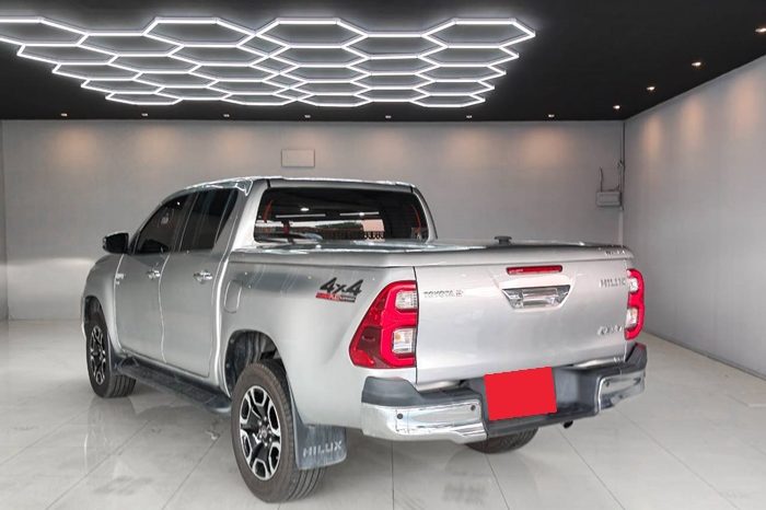 REVO 4WD 2022 2.8 HIGHT AT DOUBLE CAB SILVER  3804 full