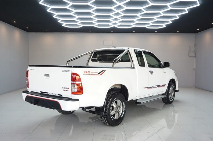 VIGO 2WD 2013 2.7J MT SMART CAB WHITE  3890 full