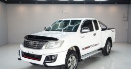 VIGO 2WD 2013 2.7J MT SMART CAB WHITE  3890