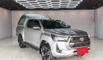 REVO 4WD 2021 2.4 MID MT DOUBLE CAB SILVER 4103 full