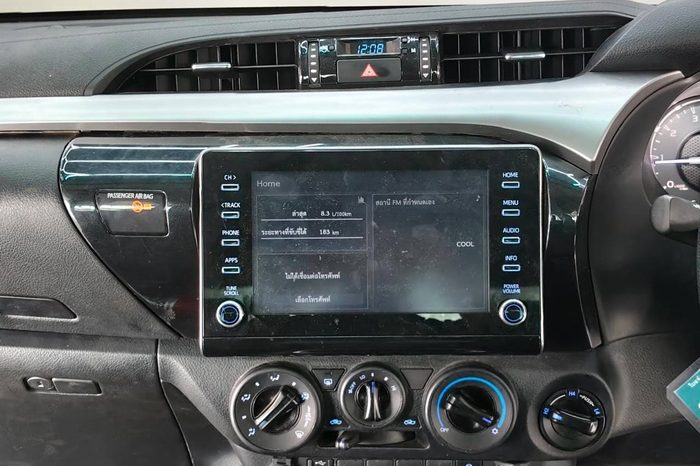 REVO 4WD 2021 2.4 MID MT DOUBLE CAB SILVER 4103 full