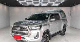 REVO 4WD 2021 2.4 MID MT DOUBLE CAB SILVER 4103