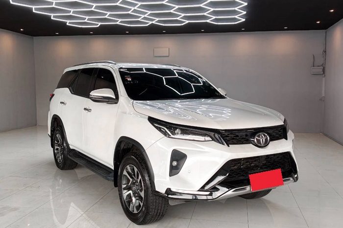 TOYOTA 2WD 2023 2.4V AT FORTUNER WHITE  5390 full