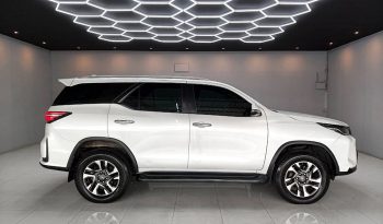 TOYOTA 2WD 2023 2.4V AT FORTUNER WHITE  5390 full