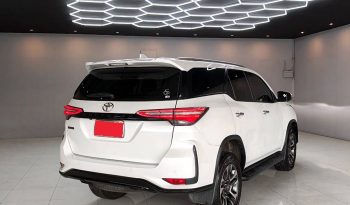 TOYOTA 2WD 2023 2.4V AT FORTUNER WHITE  5390 full