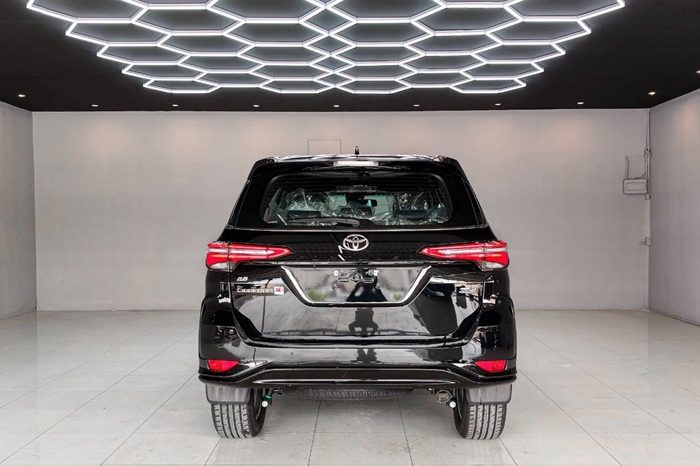 TOYOTA 4WD 2026 2.8V LEGEDER AT FORTUNER BLACK  61881 full