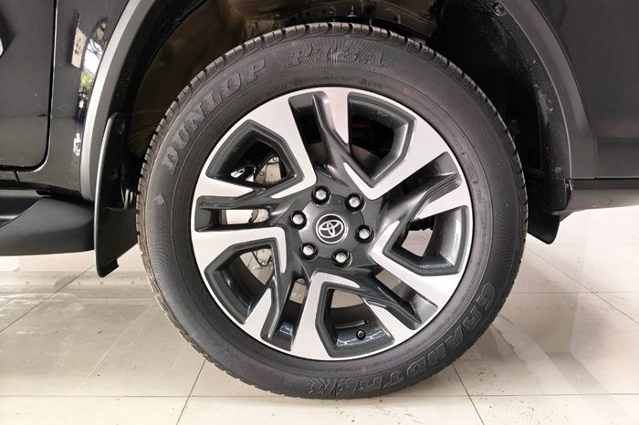 TOYOTA 4WD 2026 2.8V LEGEDER AT FORTUNER BLACK  61881 full