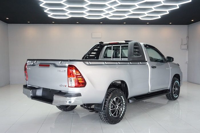 REVO 2WD 2019 2.4J MT STANDARD SILVER  6576 full