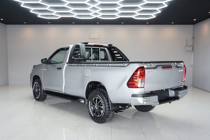 REVO 2WD 2019 2.4J MT STANDARD SILVER  6576 full