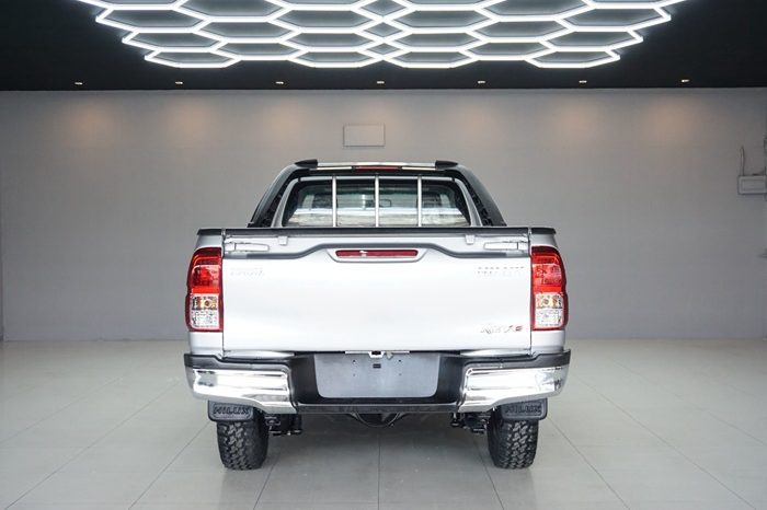 REVO 2WD 2019 2.4J MT STANDARD SILVER  6576 full