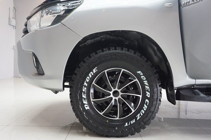 REVO 2WD 2019 2.4J MT STANDARD SILVER  6576 full