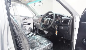 REVO 2WD 2019 2.4J MT STANDARD SILVER  6576 full