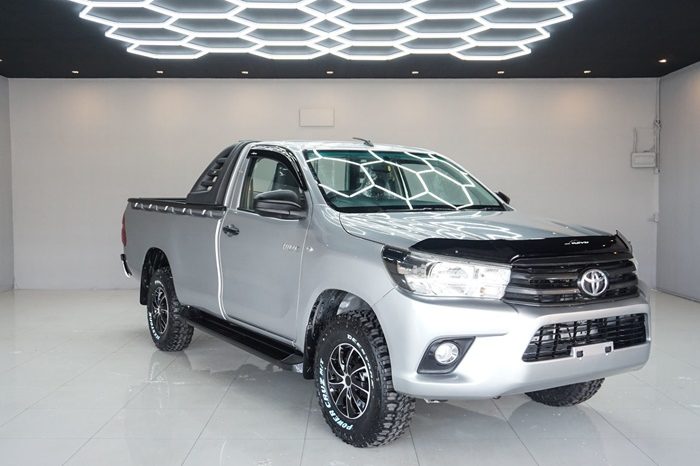 REVO 2WD 2019 2.4J MT STANDARD SILVER  6576 full