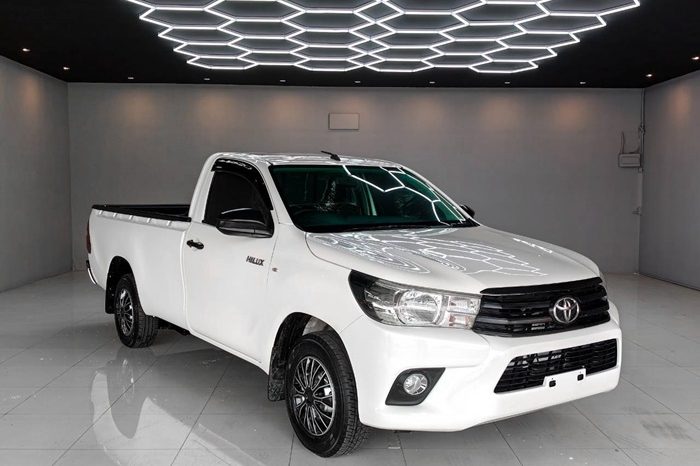 REVO 2WD 2018 2.4J MT STANDARD WHITE  1784 full