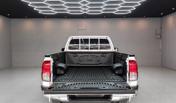 REVO 2WD 2018 2.4J MT STANDARD WHITE  1784 full