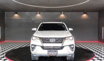 TOYOTA 2WD 2018 2.4V AT FORTUNER WHITE  7320 full